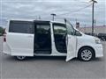 2011 Toyota Noah