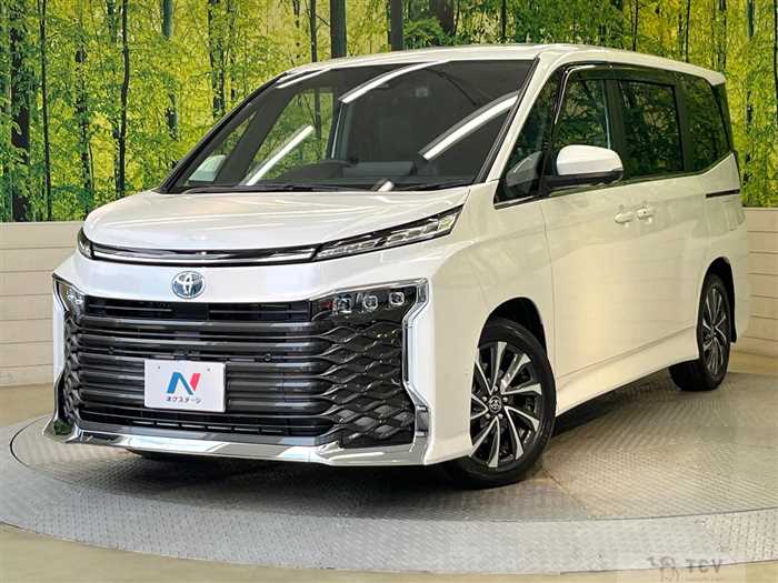 2025 Toyota Voxy