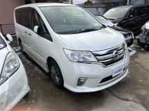 2012 Nissan Serena