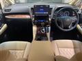 2019 Toyota Alphard Hybrid