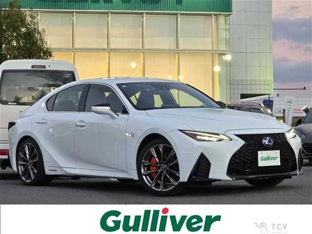 2021 Lexus IS