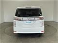 2017 Nissan Elgrand