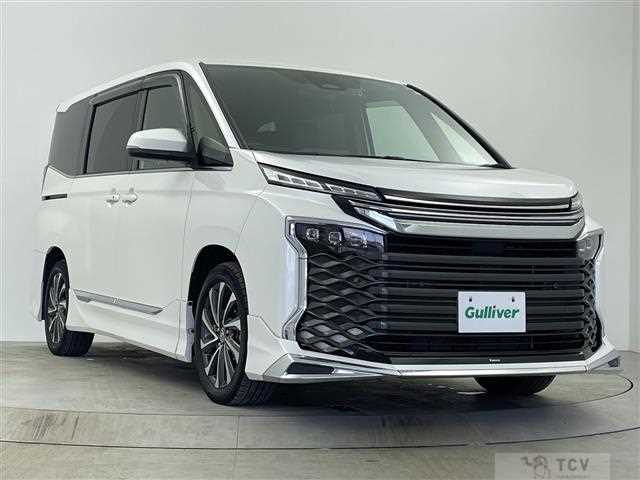 2023 Toyota Voxy