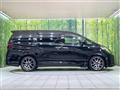 2013 Toyota Alphard