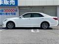 2017 Toyota Crown Hybrid
