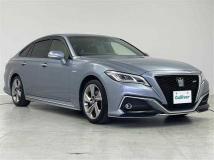 2019 Toyota Crown Hybrid