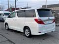 2013 Toyota Alphard Hybrid