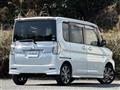2016 Daihatsu Tanto