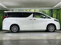 2022 Toyota Alphard Hybrid