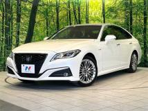 2019 Toyota Crown Hybrid