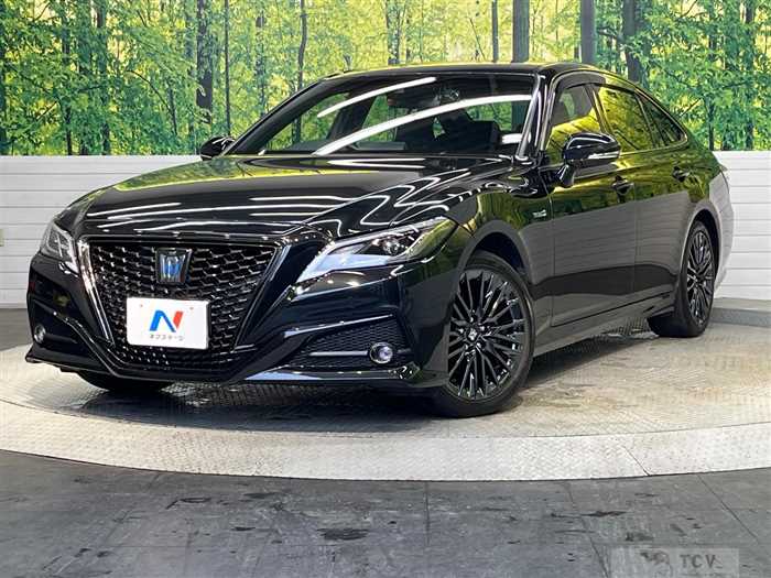 2020 Toyota Crown Hybrid