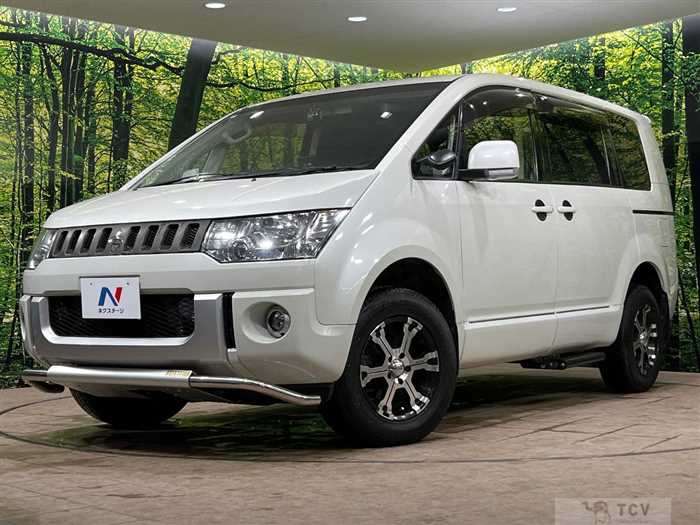2013 Mitsubishi Delica D5