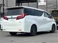 2022 Toyota Alphard Hybrid