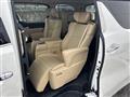 2022 Toyota Alphard Hybrid