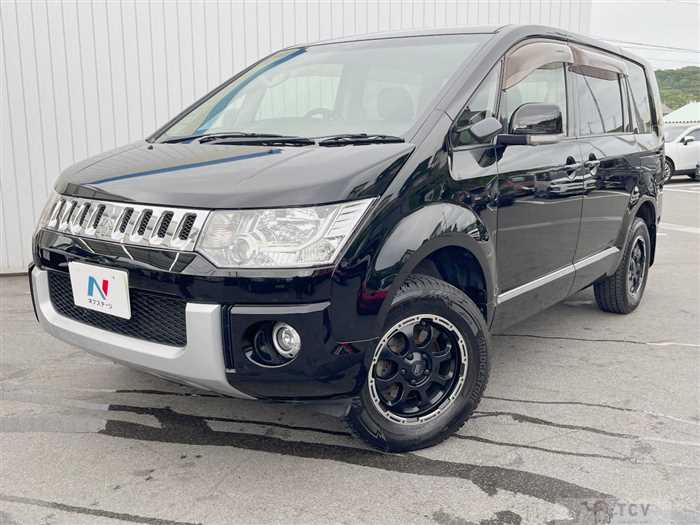 2016 Mitsubishi Delica D5