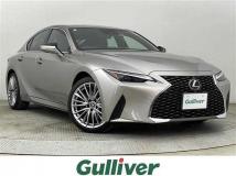 2023 Lexus IS