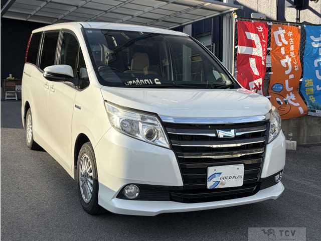 2014 Toyota Noah