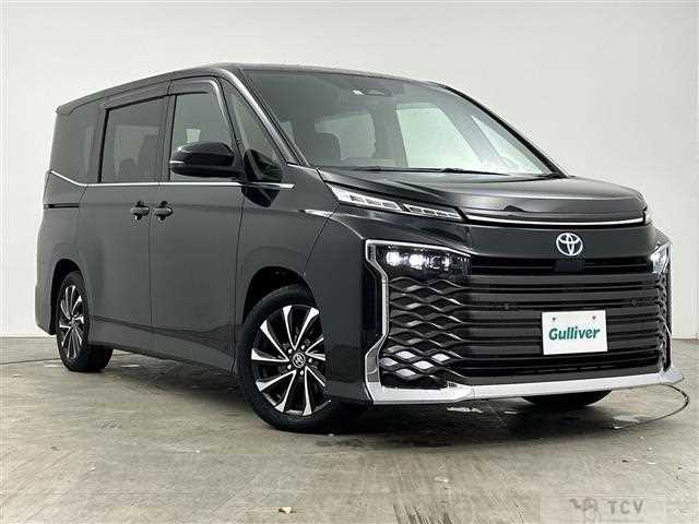 2022 Toyota Voxy