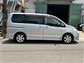 2009 Nissan Serena