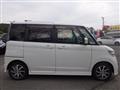 2011 Nissan ROOX