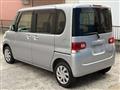 2011 Daihatsu Tanto