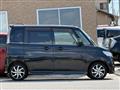 2011 Nissan ROOX