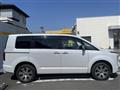 2023 Mitsubishi Delica D5