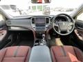 2015 Toyota Crown Hybrid