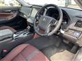 2015 Toyota Crown Hybrid