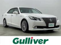 2014 Toyota Crown Majesta