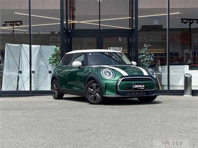 2021 BMW MINI