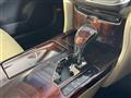 2013 Toyota Crown Hybrid