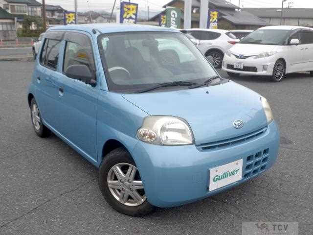 2011 Daihatsu Esse