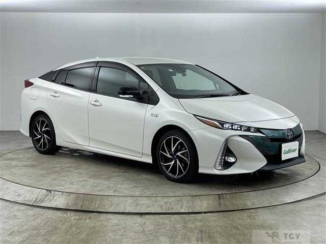2018 Toyota Prius PHV