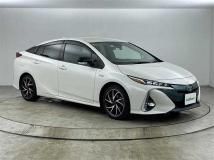 2018 Toyota Prius PHV