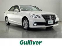 2013 Toyota Crown Hybrid