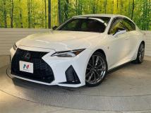 2021 Lexus IS