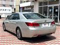 2013 Toyota Crown Hybrid