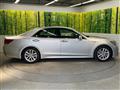 2013 Toyota Crown Hybrid