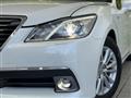 2013 Toyota Crown Hybrid