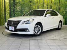 2013 Toyota Crown Hybrid