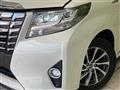 2017 Toyota Alphard Hybrid