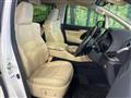2017 Toyota Alphard Hybrid