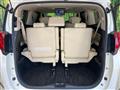 2017 Toyota Alphard Hybrid