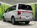 2024 Mitsubishi Delica D5