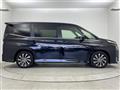 2022 Toyota Voxy