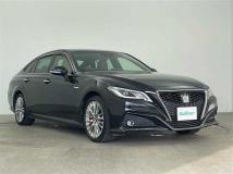 2019 Toyota Crown Hybrid