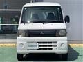 2010 Mitsubishi Minicab Van