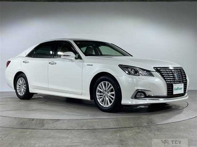 2016 Toyota Crown Hybrid