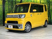 2015 Daihatsu WAKE